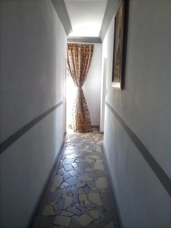 Bread And Barrel Guesthouse Bellville Cape Town Bagian luar foto
