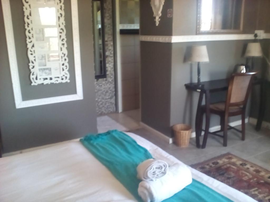 Bread And Barrel Guesthouse Bellville Cape Town Bagian luar foto