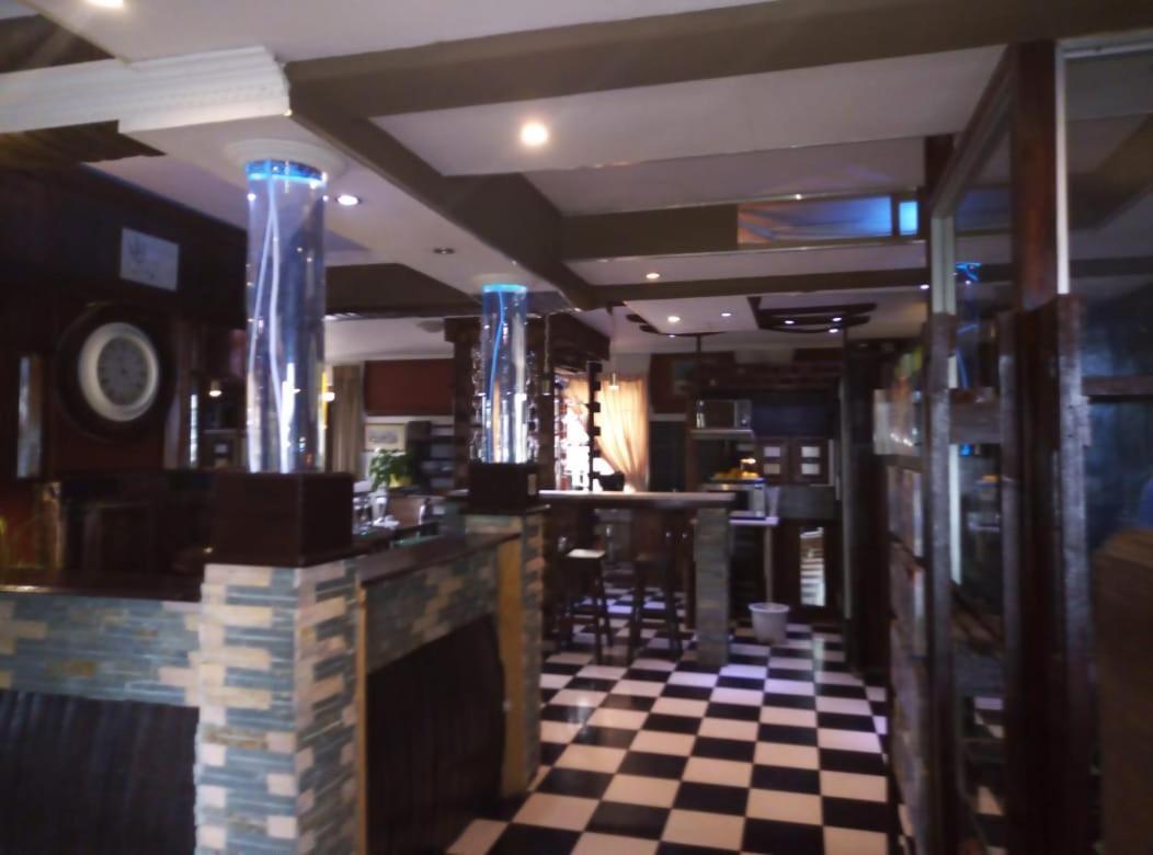Bread And Barrel Guesthouse Bellville Cape Town Bagian luar foto